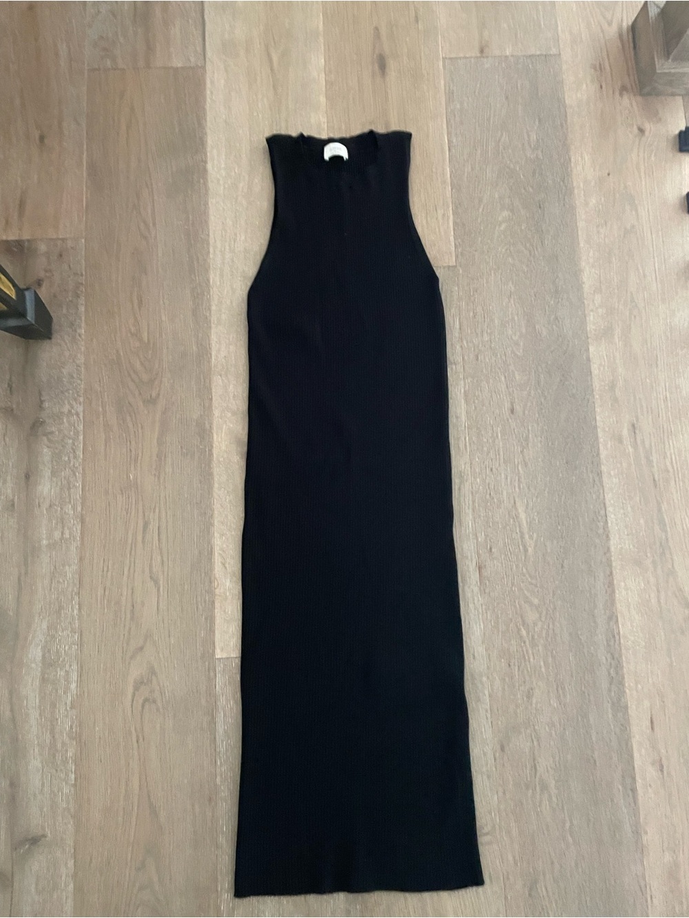 Aritzia Wilfred Sleeveless Black Ribbed sweater dress. Medium